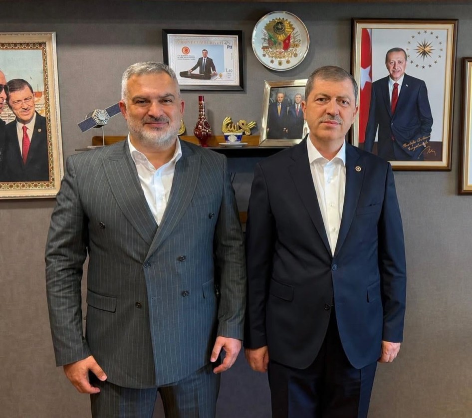 Bir dizi ziyaret ve temaslarda bulunmak üzere Ankara’da bulunan Beledi...