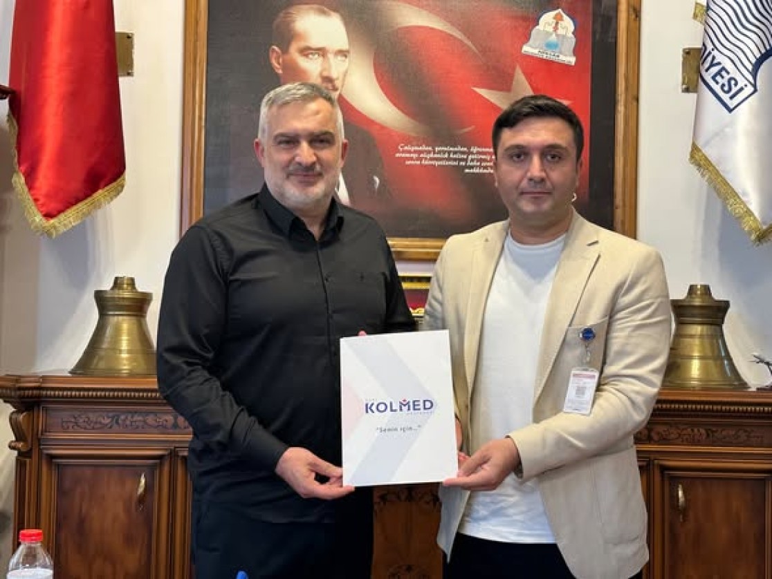 Belediyemiz ile Amasya Özel Kolmed Hastanesi arasında, belediye personelimiz ve birinci derece yakınlarının sağlık hizmetlerinden özel indirimli olarak faydalanmasını sağlayacak kurumsal anlaşma imzalandı