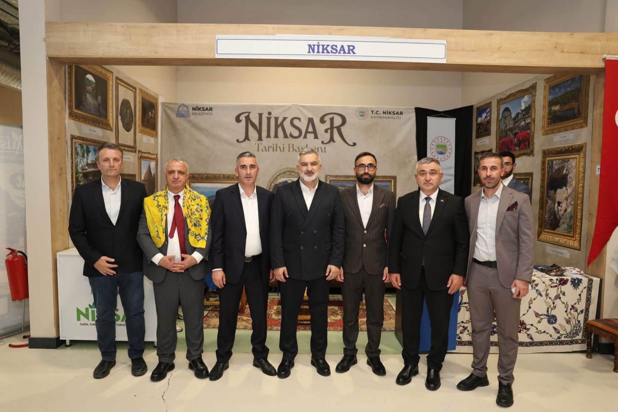 İstanbul Atatürk Havalimanı’nda düzenlenen 7. Tokat Tanıtım Günleri kapsamında Niksar standımız, kıymetli misafirlerimizi ve hemşehrilerimizi ağırlamaya devam ediyor