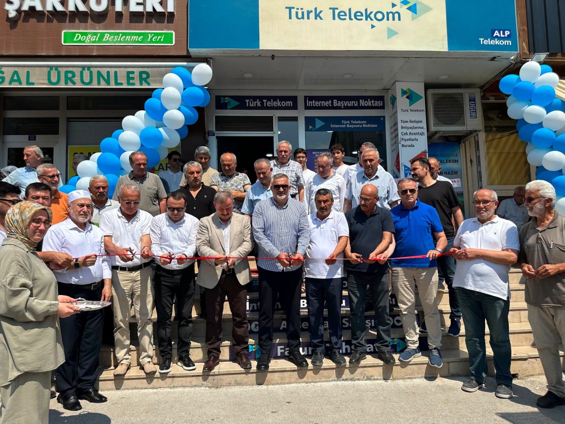 Belediye Başkanımız Semih Tepebaşı, Alp Telekom adlı işletmenin açılışına katıldı.
