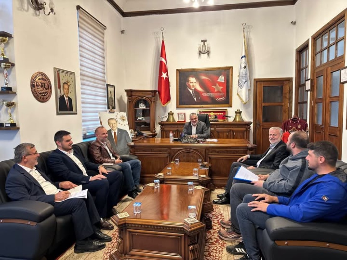 Belediye Encümenimiz, Belediye Başkanımız Semih Tepebaşı başkanlığında...