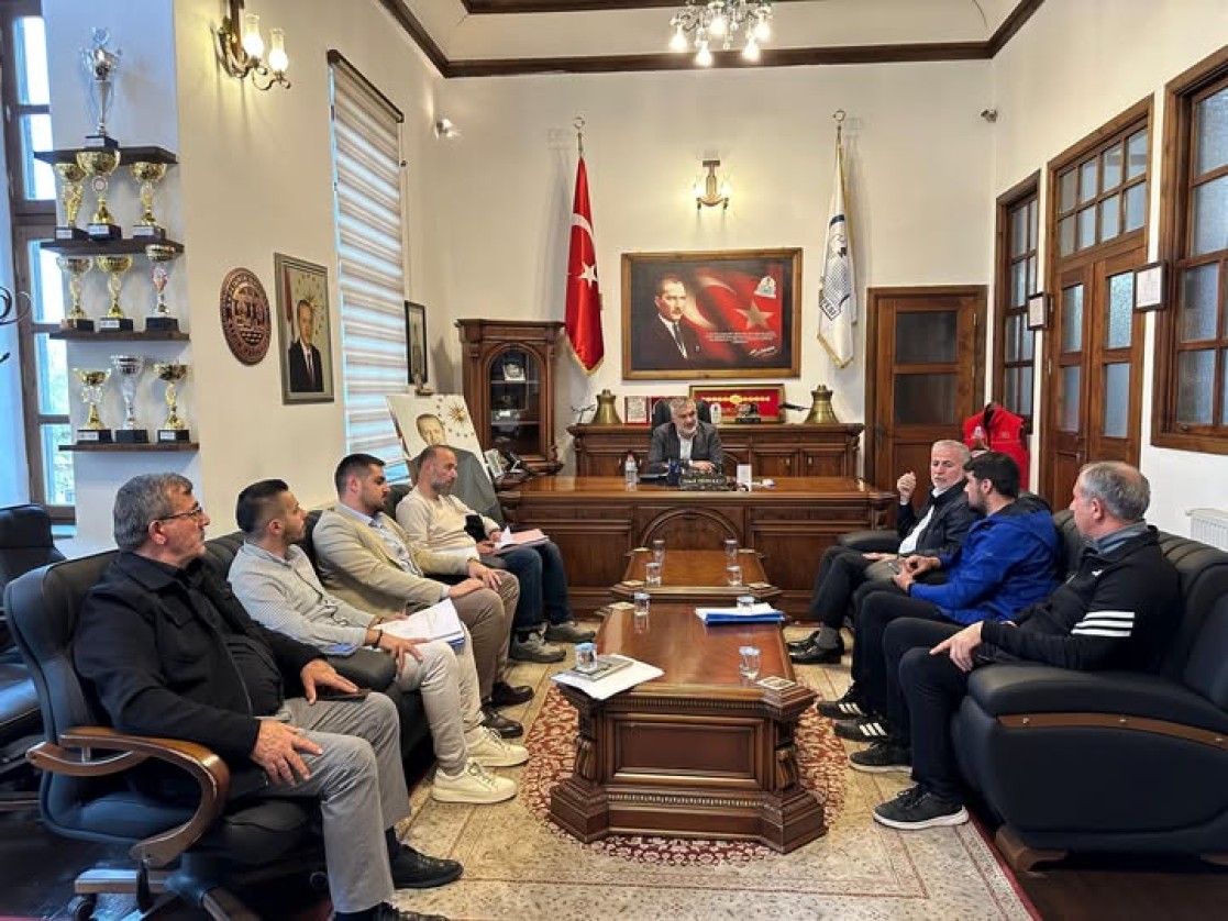 Belediye Encümenimiz, Belediye Başkanımız Semih Tepebaşı başkanlığında...