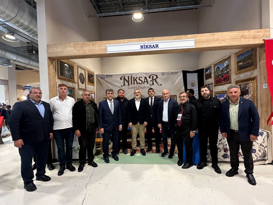 İstanbul’da düzenlenen Tokat Tanıtım Günleri kapsamında, AK Parti Büyü...