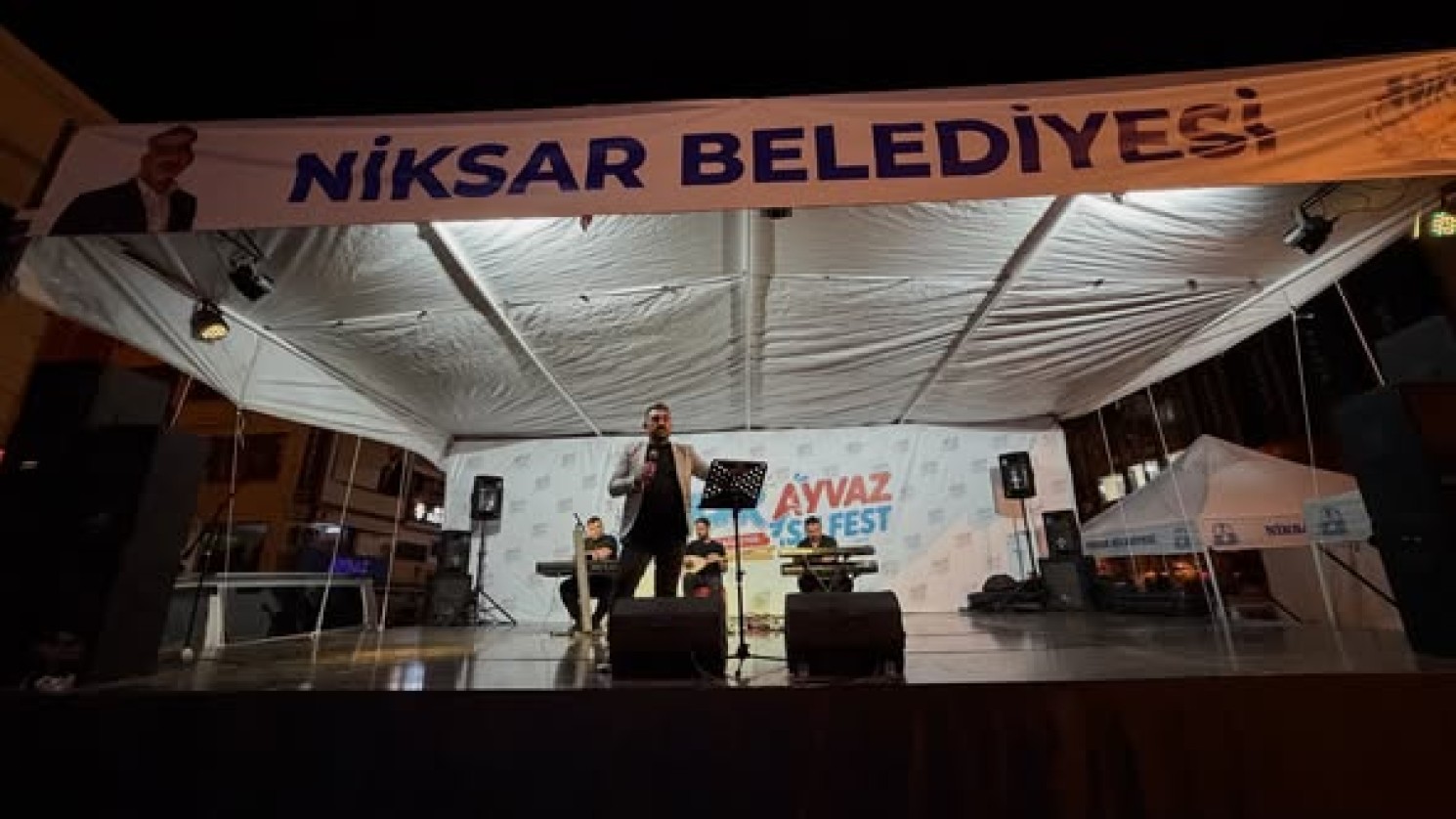 Niksar Ayvaz Su Fest kapsamında Cumhuriyet Meydanı’nda düzenlediğimiz etkinlikler, hemşehrilerimizin yoğun katılımıyla devam etti. 💦🎉