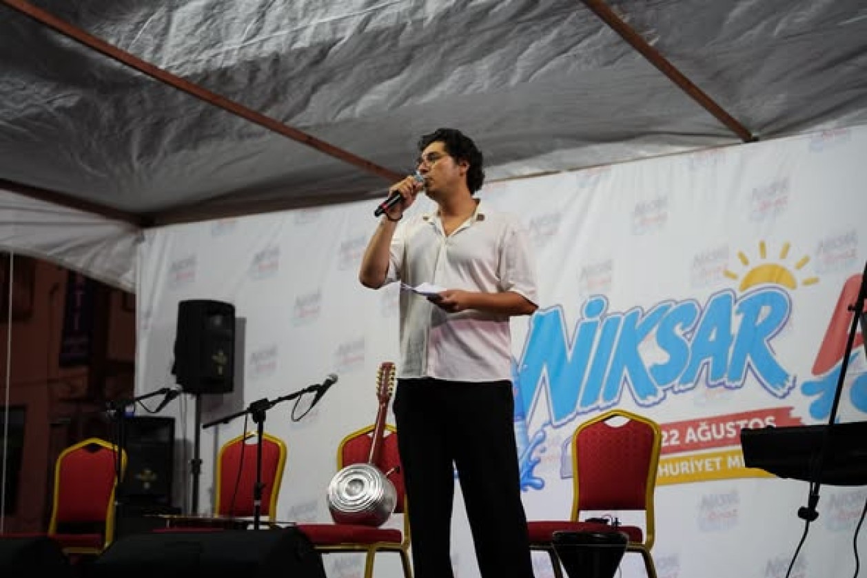 🎶 Niksar Ayvaz Su Fest’te İlk Akşam Coşkusu! 💦🎉